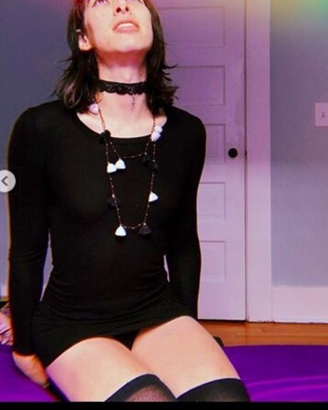 Ashley Adamson Kostenloses OnlyFans