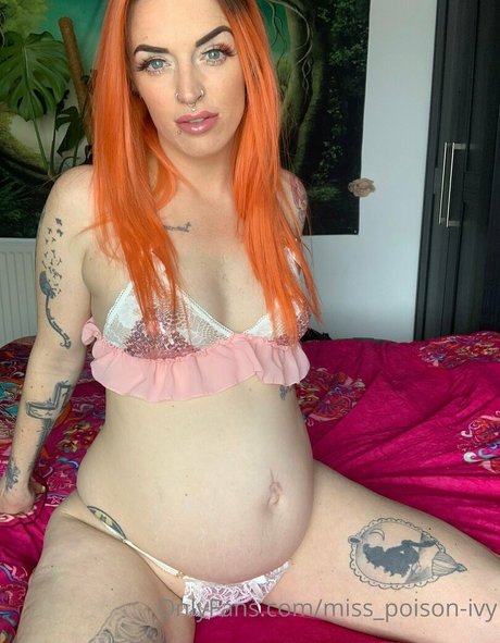 miss poison ivy OnlyFans Leak