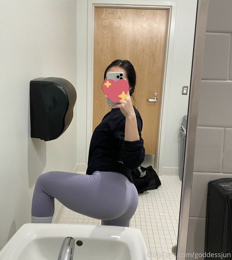 Goddessjun OnlyFans Nacktbilder