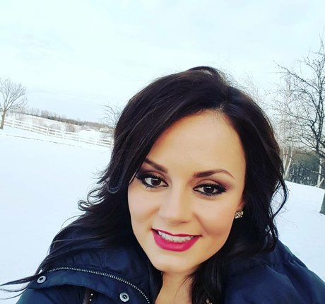 Lacey Chester Nacktbilder von OnlyFans