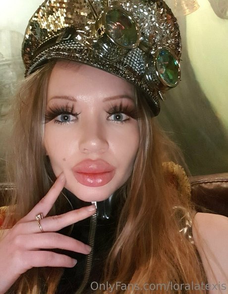 loralatexis Nacktbilder geleakt OnlyFans