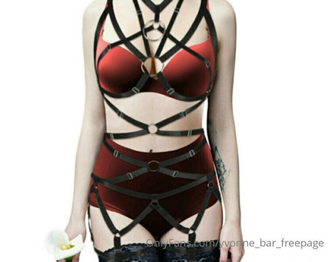 yvonne bar freepage OnlyFans Striptease