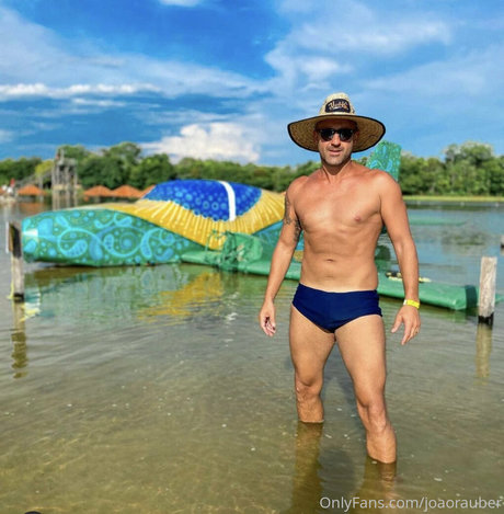 joaorauber OnlyFans Beiträge
