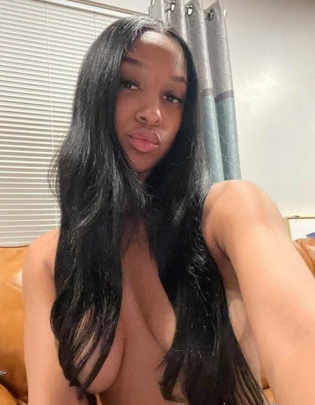 sexcmuseee Nacktbilder OnlyFans