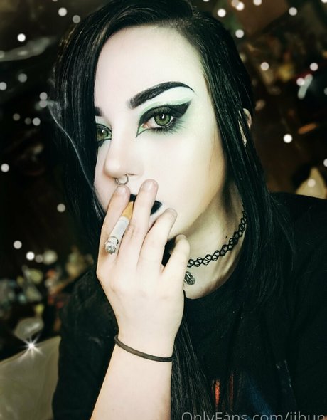 iibun Nacktbilder von OnlyFans geleakt