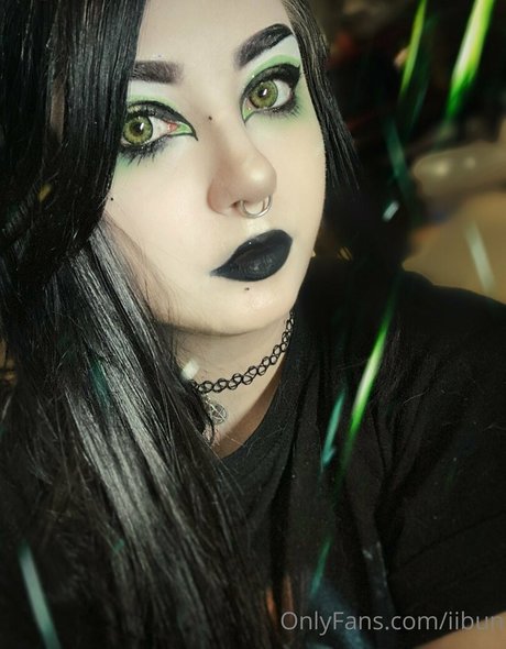 iibun Nacktbilder geleakt OnlyFans