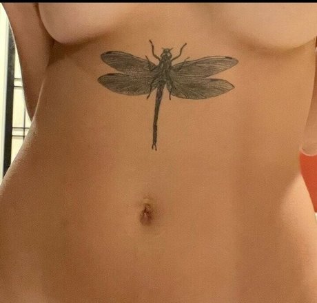 Arivalilith Oben ohne OnlyFans