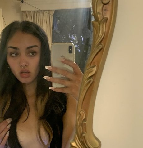 Arivalilith OnlyFans Bilder geleakt