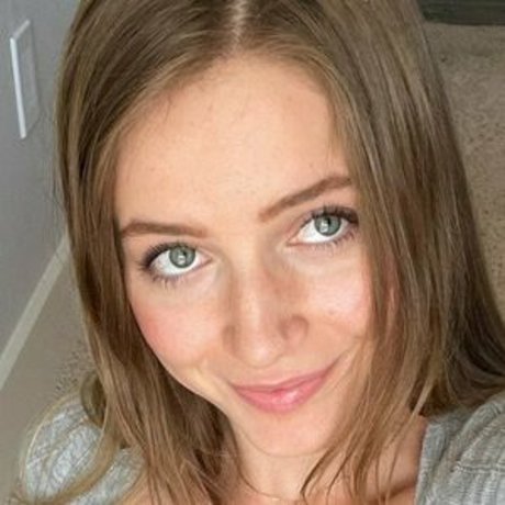 Daisy maex OnlyFans nackt