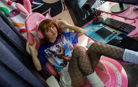 brüste nur fans heiß nackt Medien