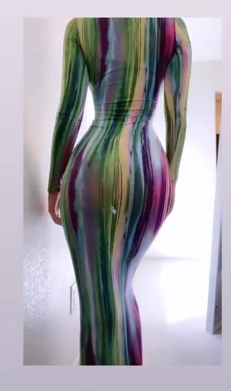 Zienna Sonne Leak von OnlyFans-Inhalten