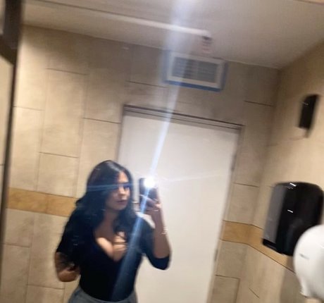 Carolina Corrales NurlyFans-Pornos