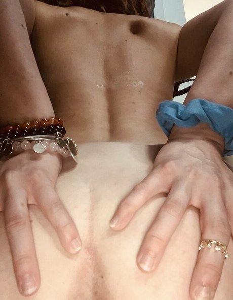 swallowpeaches Nackt auf OnlyFans