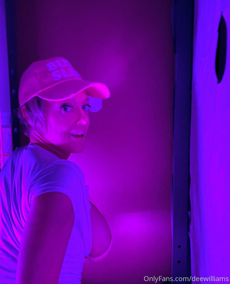 deewilliams OnlyFans Model Bilder