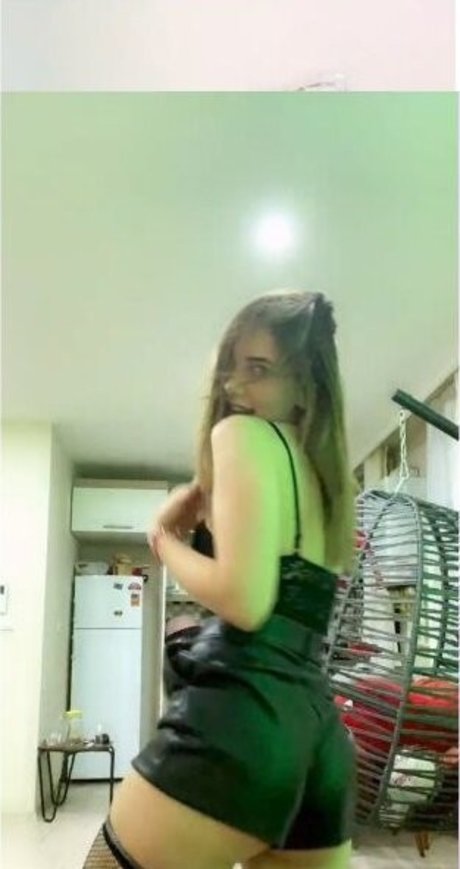 Tango Live OnlyFans-Inhalte