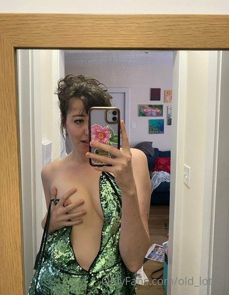 old lotion OnlyFans Leak