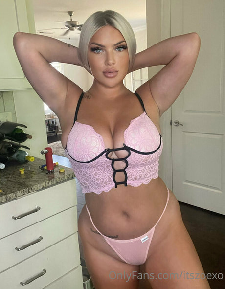 itszoexo Leaked OnlyFans Bilder