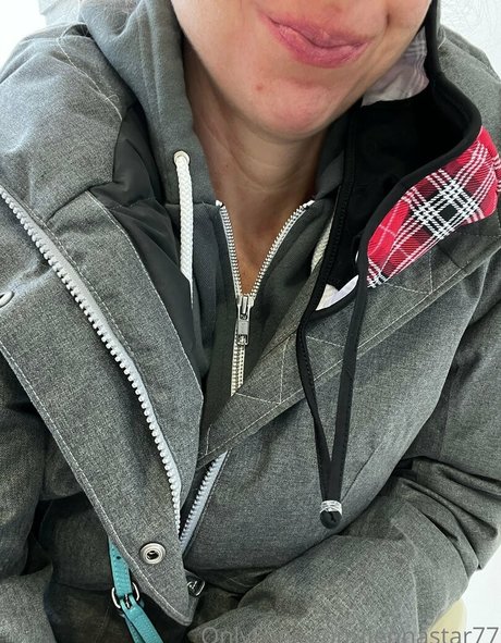 jennastar77 OnlyFans Beiträge