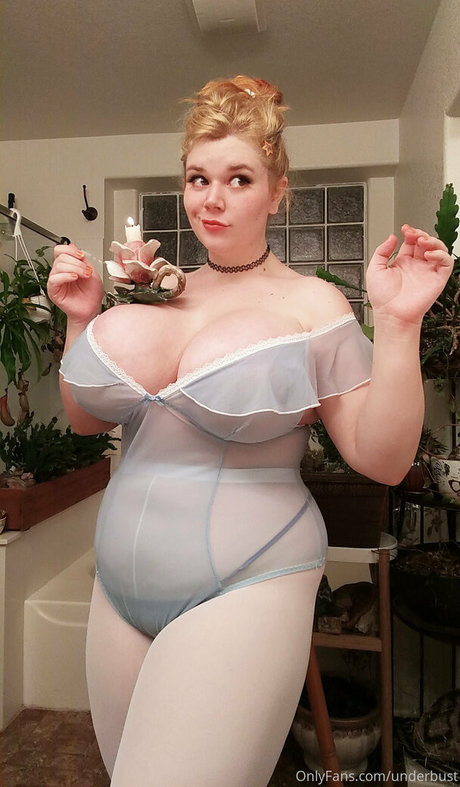 underbust OnlyFans explizite Inhalte