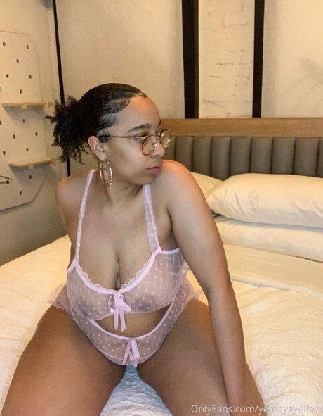 french kiss OnlyFans Leaj