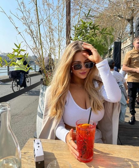 Chloe Ilsley OnlyFans-Inhalte