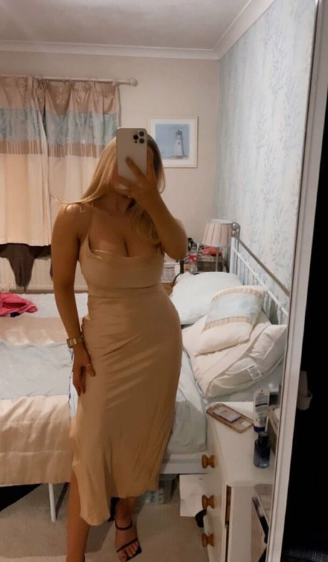 Chloe Ilsley OnlyFans Fotos