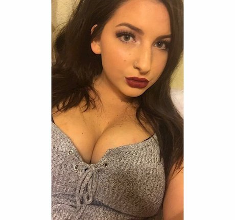 Kayla rejane OnlyFans Striptease