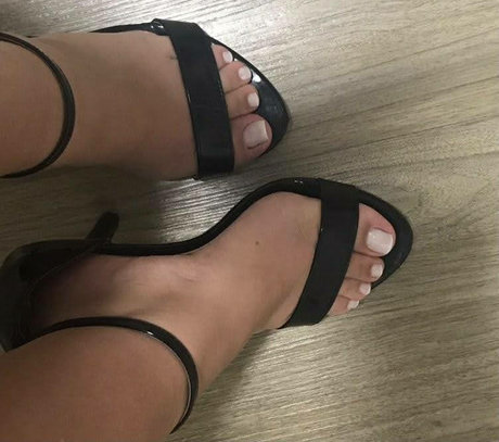 Pezinhos Da Minha Amiga OnlyFans Leaks Gratis