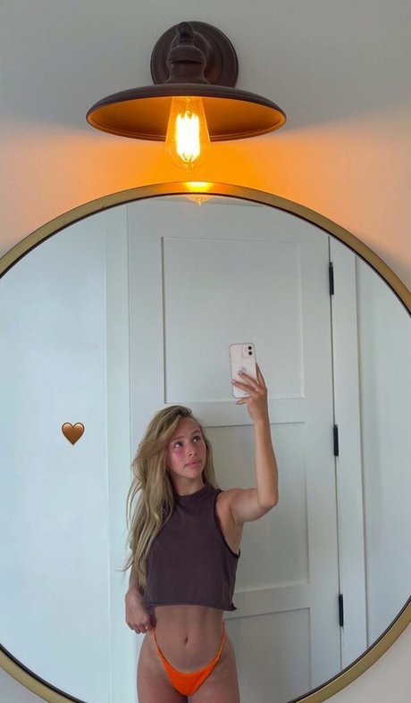 Ella Horan OnlyFans gratis