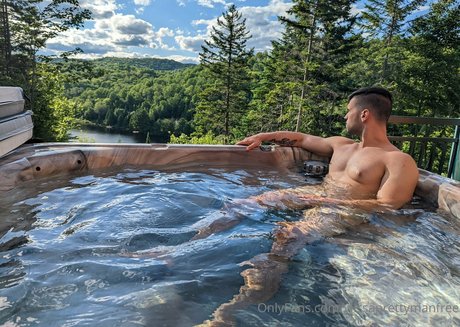 ylissaprettymanfree OnlyFans gratis