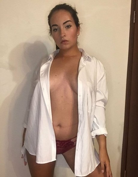 anyabrunette Leaked OnlyFans Fotos