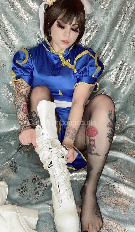 asiatischer fußfetisch onlyfans Top Selfie