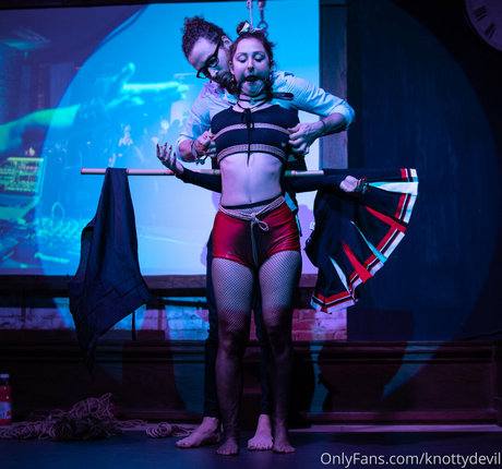 knottydevil Leaks von Nacktbildern auf OnlyFans