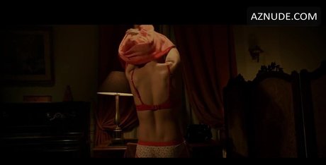 Lilly Fleur Pointeaux Nacktpornos auf OnlyFans