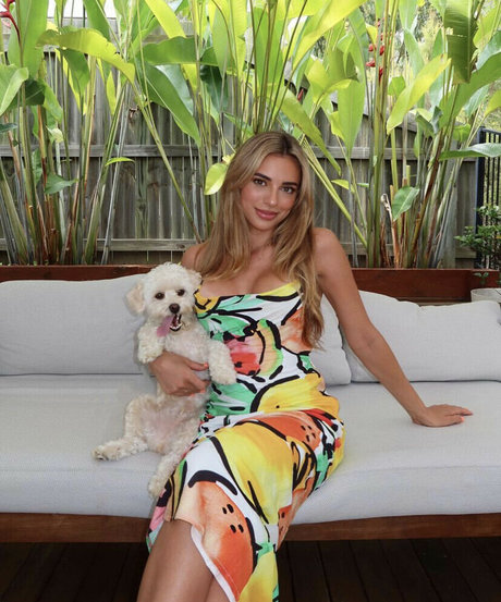 Georgia Hassarati OnlyFans-Sex