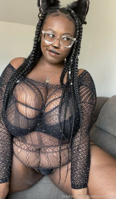 GoddessCocoaLuna Füße OnlyFans