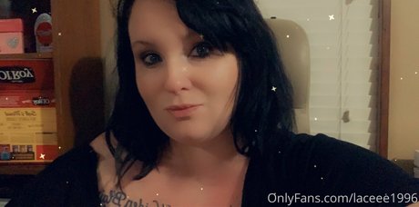 laceee1996 OnlyFans Nacktbilder