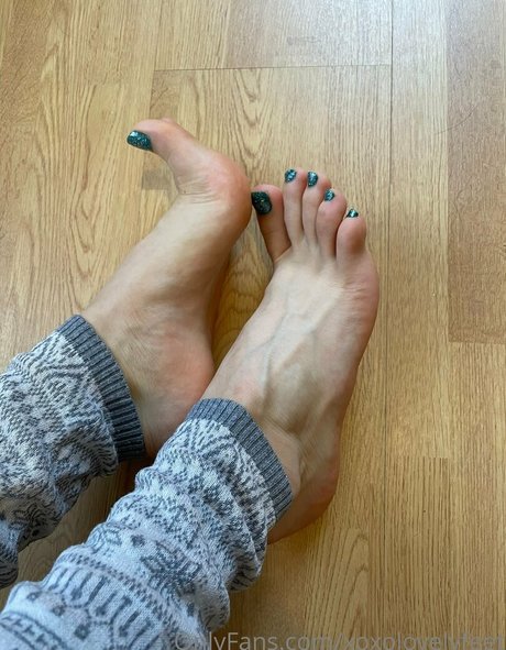 xoxolovelyfeet OnlyFans gratis