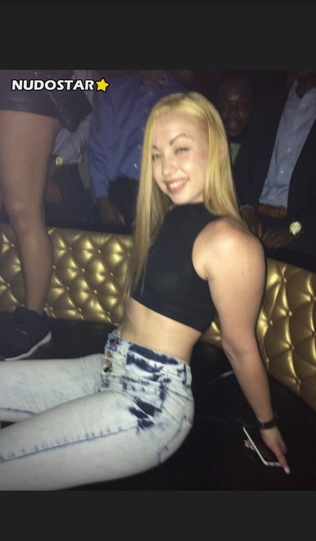 Remi White Brüste OnlyFans