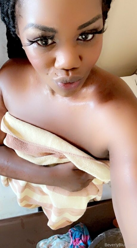 beverlyblue3x Kostenlose OnlyFans-Pornos