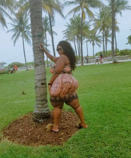 beverlyblue3x OnlyFans Leaks Nacktbilder