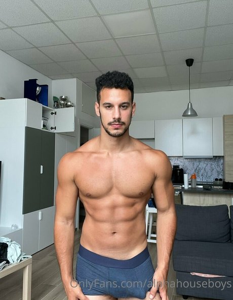 alphahouseboys OnlyFans gratis