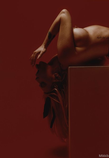 mikkib OnlyFans Striptease
