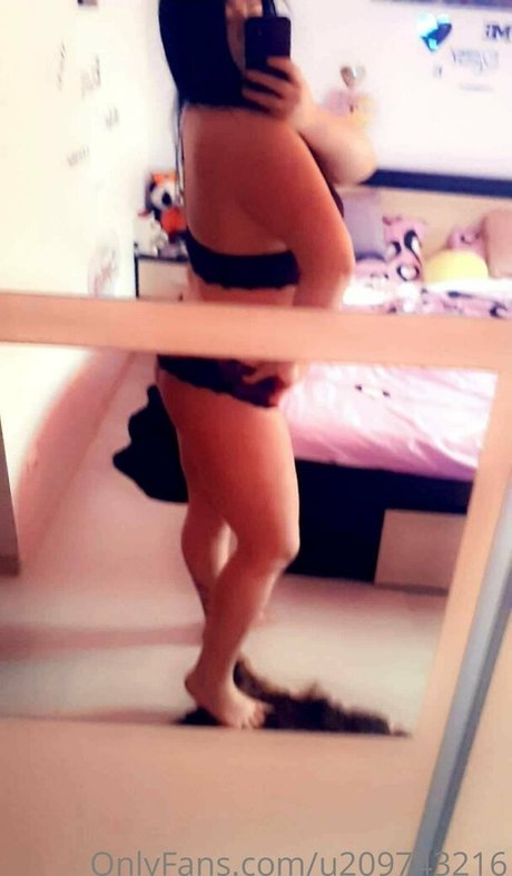 ella malyna27 OnlyFans nackte Brüste