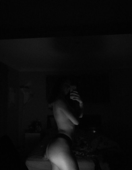 peachy bee OnlyFans-Fotos