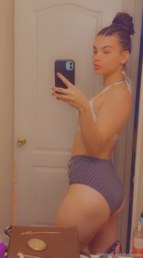 sexyyyky Oben ohne OnlyFans