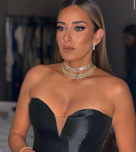 Amina Khalil Nackt auf OnlyFans Leak