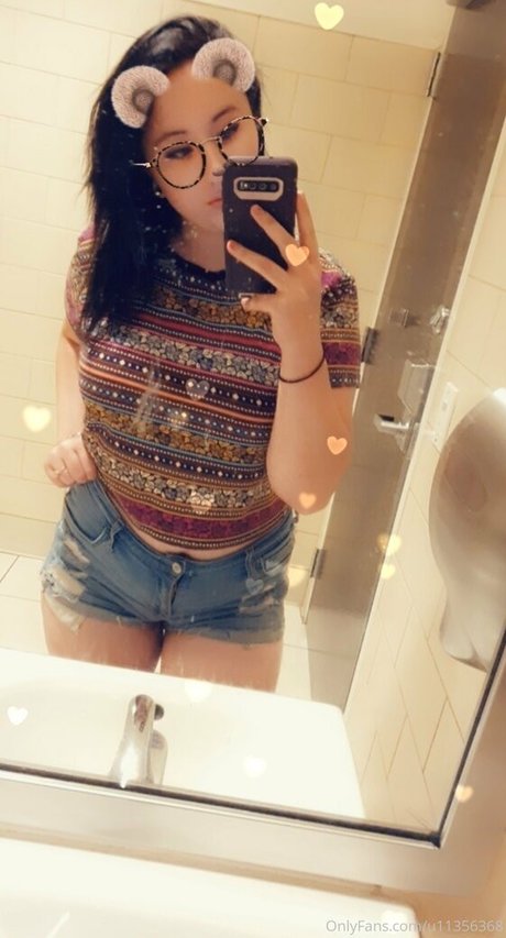 gothickitti OnlyFans Model Bilder