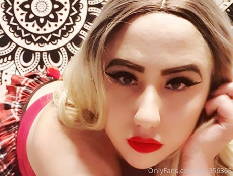 gothickitti OnlyFans Nacktbilder