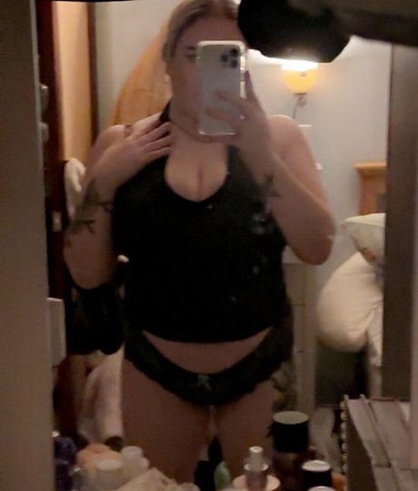 emss x OnlyFans Nacktbilder